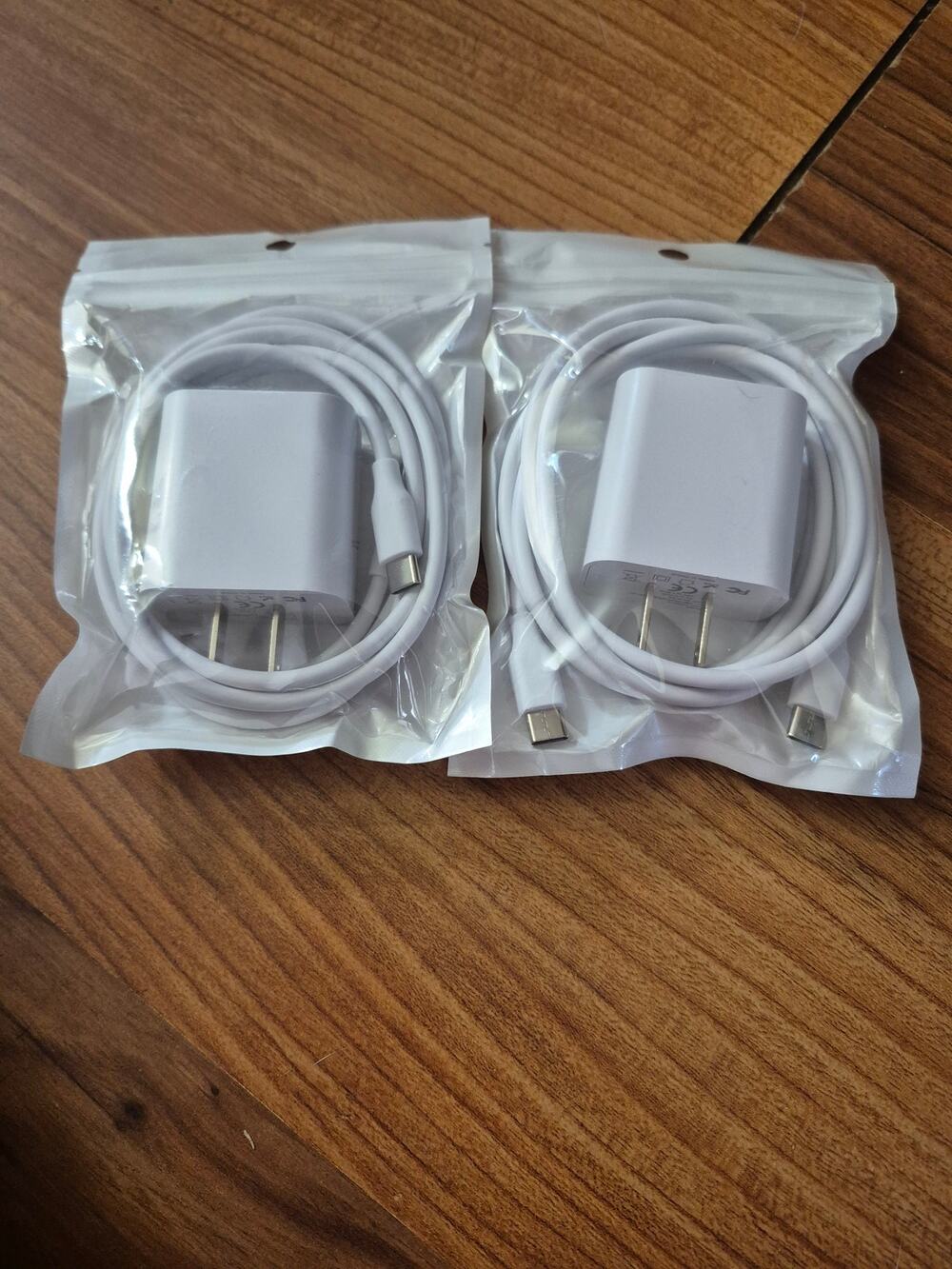 2 OthoKing USB C Charger & 2 20W USB Fast Wall Charger Type C Charger Block s13